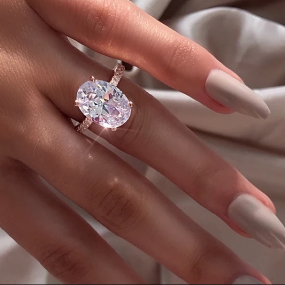 ¥ NEW “18K Oval Cut Diamond Sterling Silver Ring - Picture 2 of 6